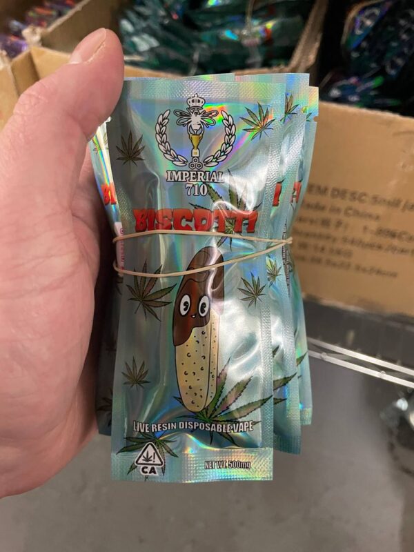 Imperial 710 Biscotti Disposable Vapes